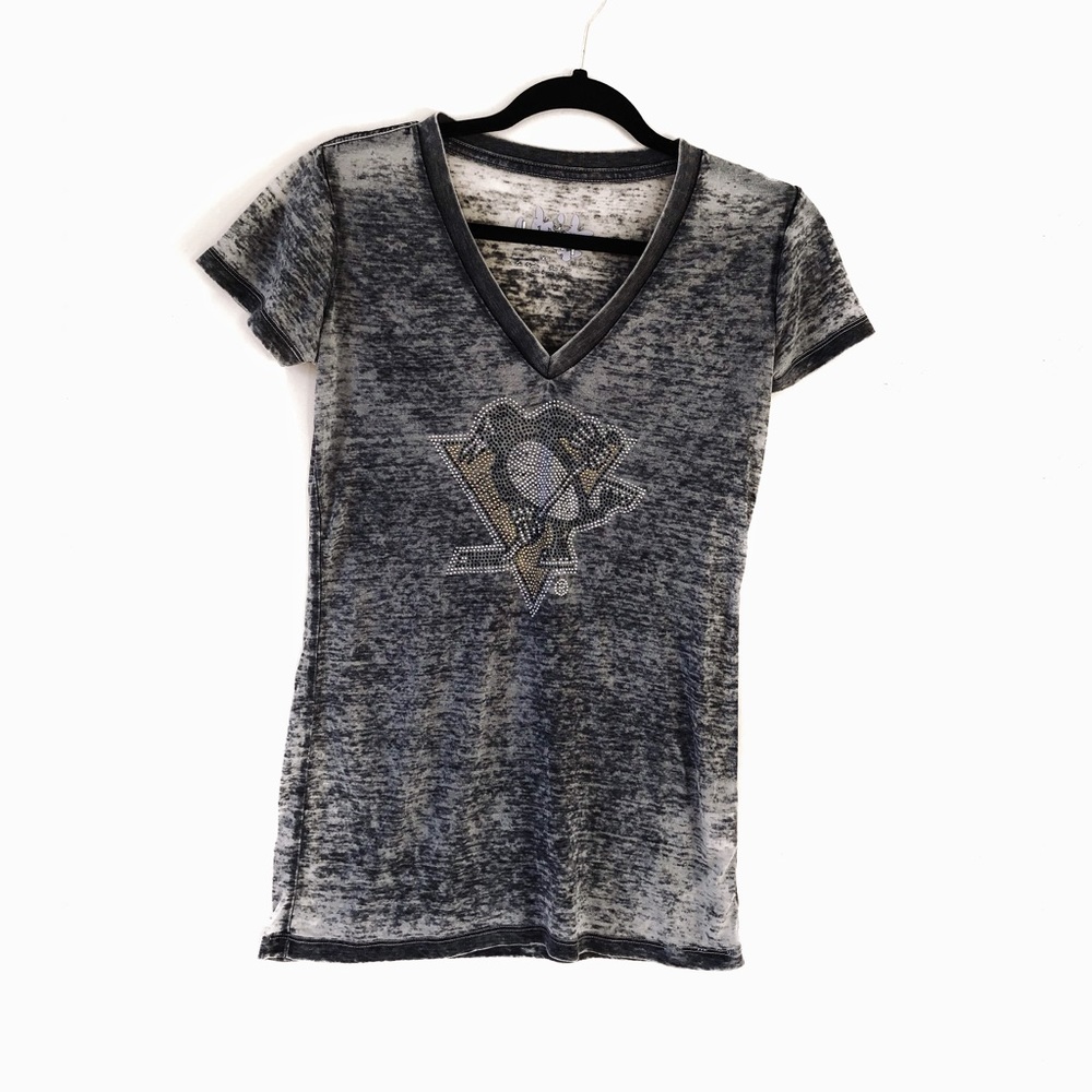 Touch Pittsburgh Penguins V-Neck Burnout Tee XS
